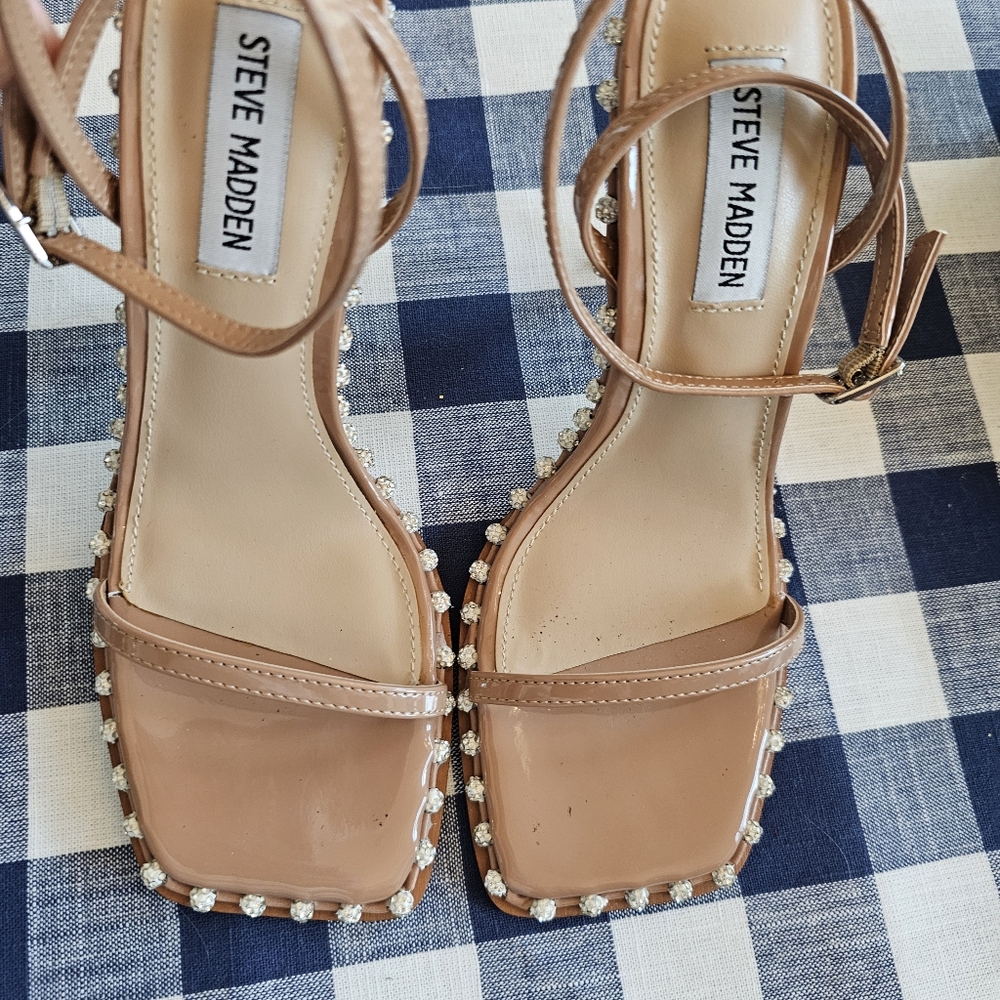 Steve Madden Women's Zelle Rhinestone Studded Heel Camel US 6